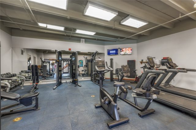 611 Village Road 23180 photo 34