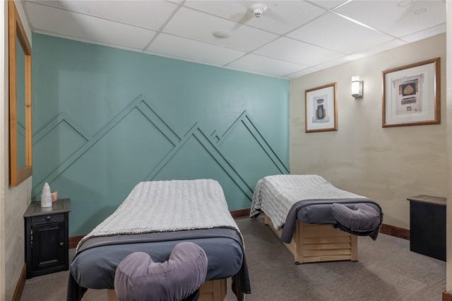 611 Village Road 23180 photo 42