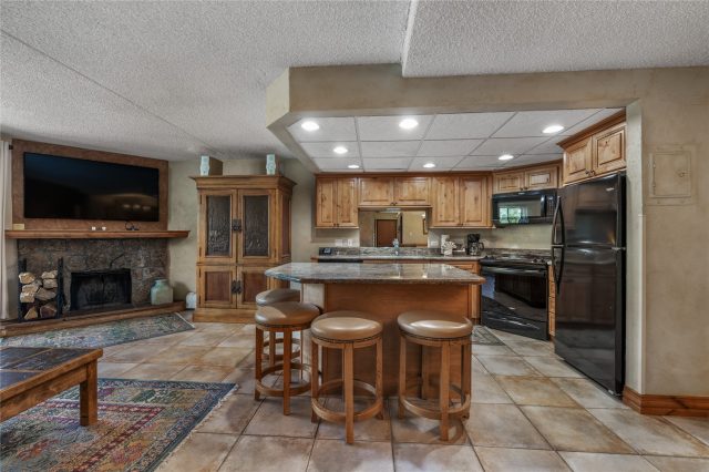 611 Village Road 23180 photo 6