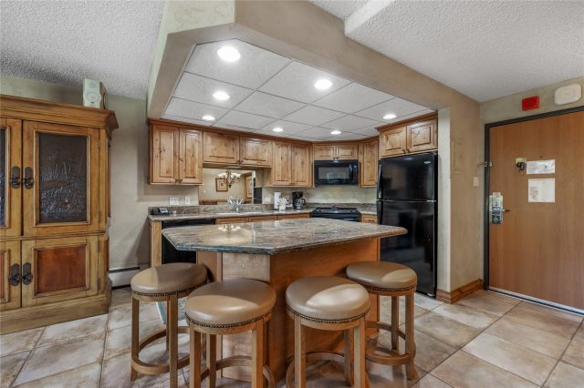 611 Village Road 23180 photo 8