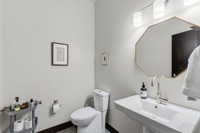 58 W Baron Way photo 25