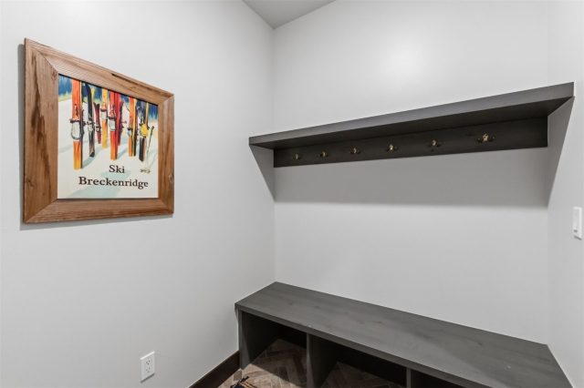 58 W Baron Way photo 27