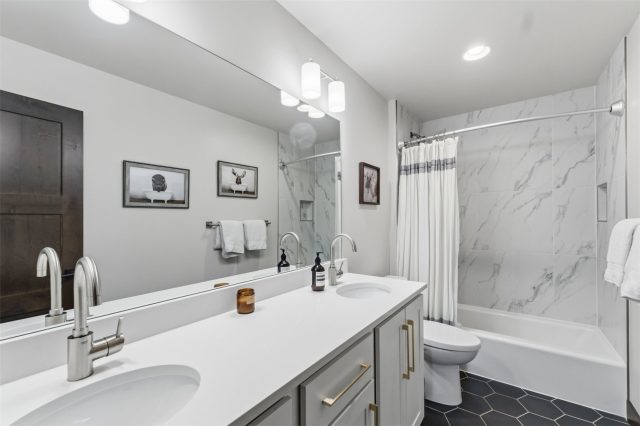 58 W Baron Way photo 32