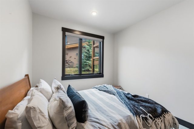 58 W Baron Way photo 35