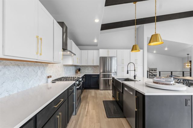 58 W Baron Way photo 8