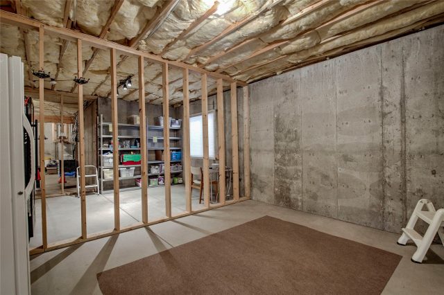 183 Elk Thistle Drive photo 32