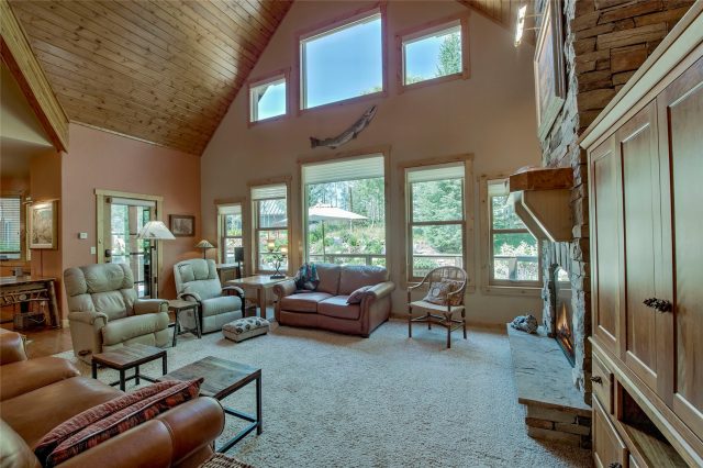 183 Elk Thistle Drive photo 3