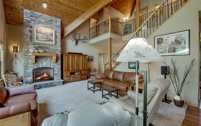 183 Elk Thistle Drive photo 5
