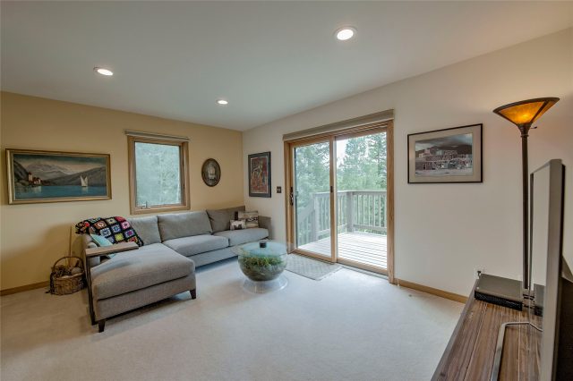61 Bashore Court photo 38