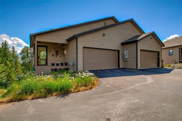 61 Bashore Court photo 4