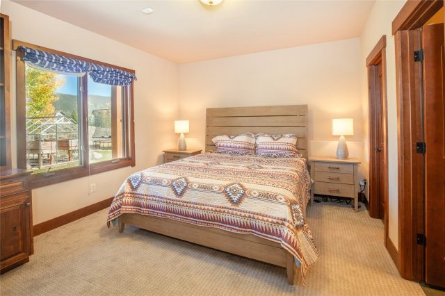 84 Snow Peak Court photo 26