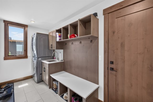 62 Mckay Place photo 38