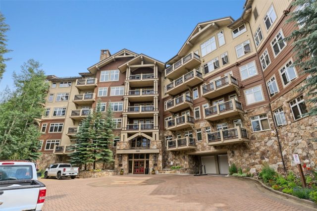 280 Trailhead Drive 3000 photo 2