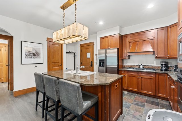 280 Trailhead Drive 3000 photo 8