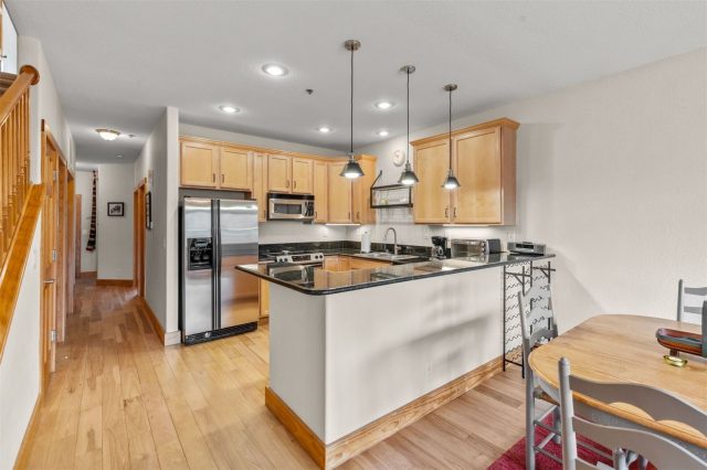 135 Main Street 232 photo 7
