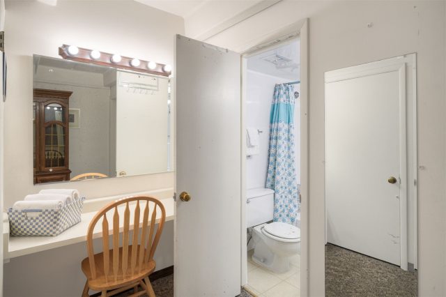220 E La Bonte Street 307 photo 10