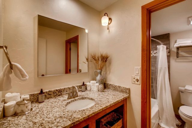 21620 Us Highway 6 2160 photo 18