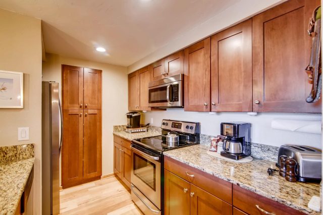 21620 Us Highway 6 2160 photo 8
