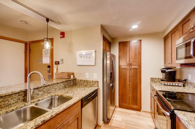 21620 Us Highway 6 2160 photo 9