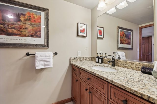 640 Village Road 4413 photo 11