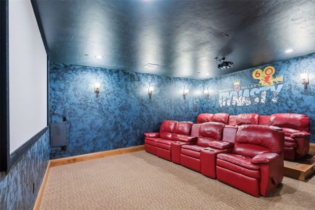 560 Beeler Place photo 38