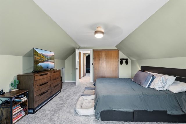 460 Clayton Road photo 19