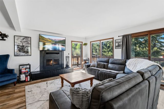 460 Clayton Road photo 7