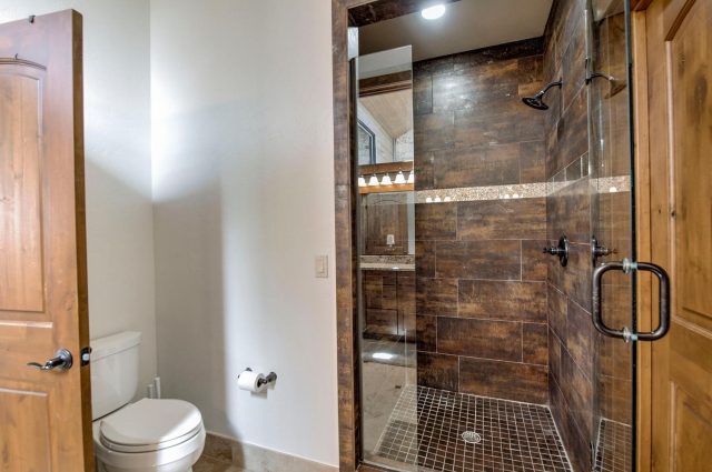 213 Frisco Street C photo 23