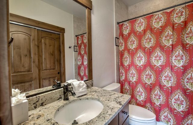 213 Frisco Street C photo 32