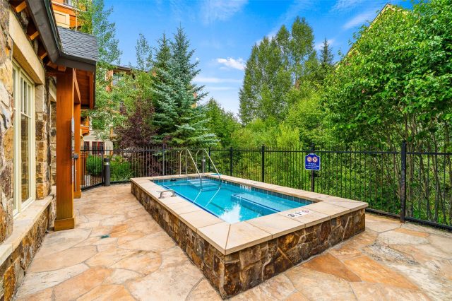 610 Columbine Road 6209 photo 24