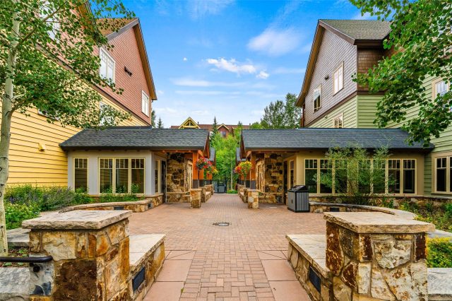 610 Columbine Road 6209 photo 29