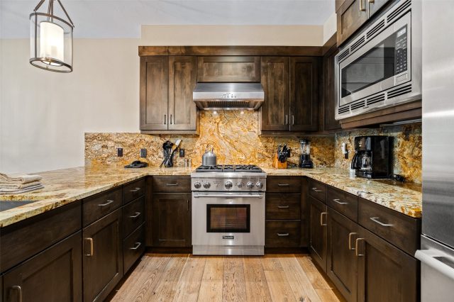 610 Columbine Road 6209 photo 8