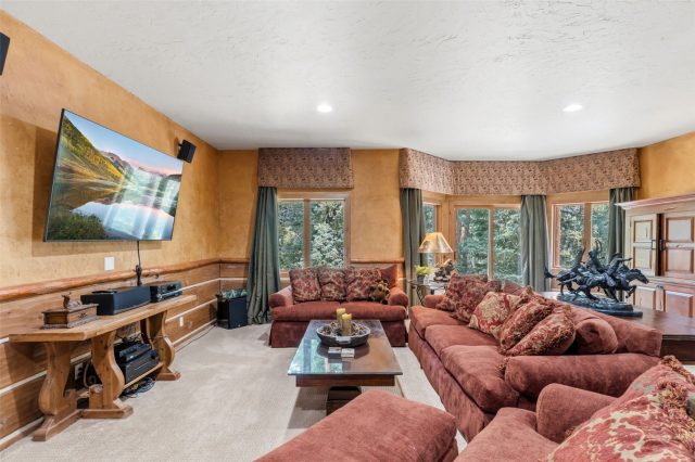 95 Riverwood Drive photo 29