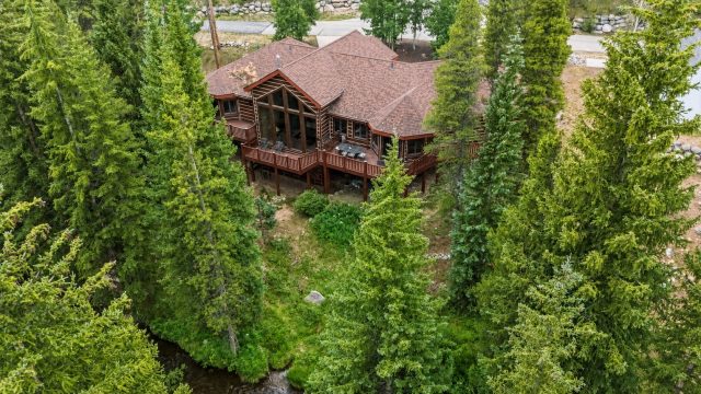95 Riverwood Drive photo 2