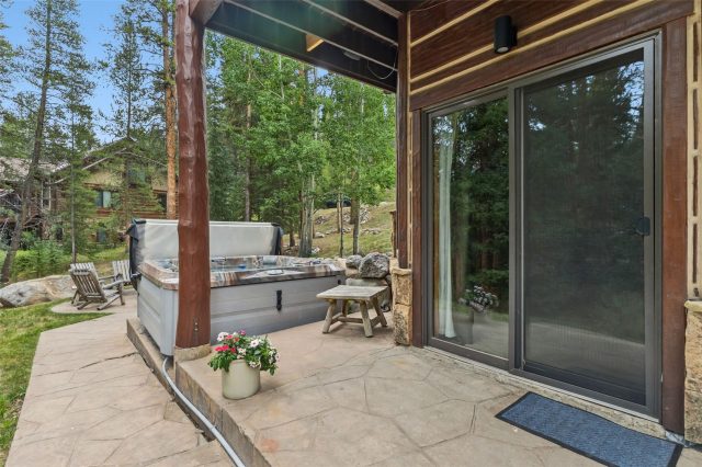 95 Riverwood Drive photo 30
