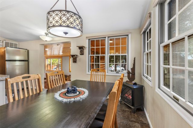 85 Revett Drive 40 photo 21