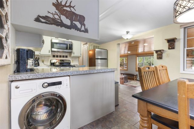 85 Revett Drive 40 photo 23