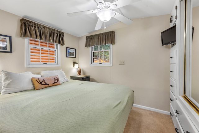 85 Revett Drive 40 photo 25