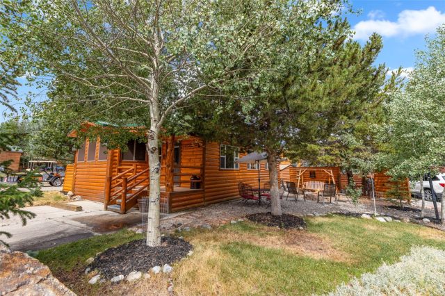 85 Revett Drive 40 photo 2