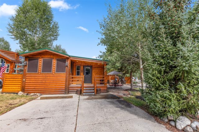 85 Revett Drive 40 photo 3