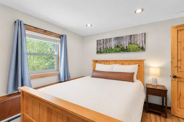 216 Pitkin Street 14 photo 3