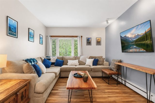 216 Pitkin Street 14 photo 5