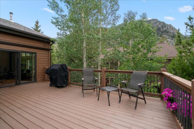 215 Pitkin Street B photo 19