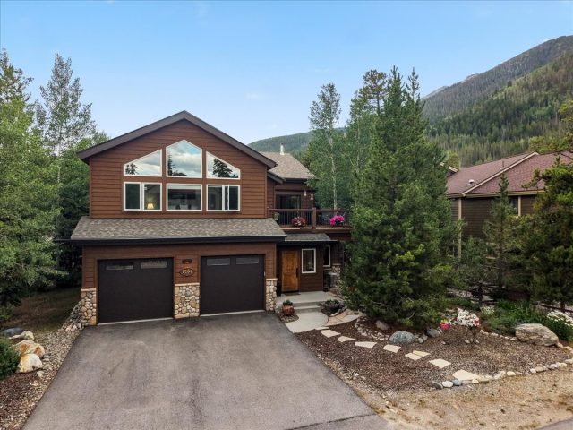 215 Pitkin Street B photo 44