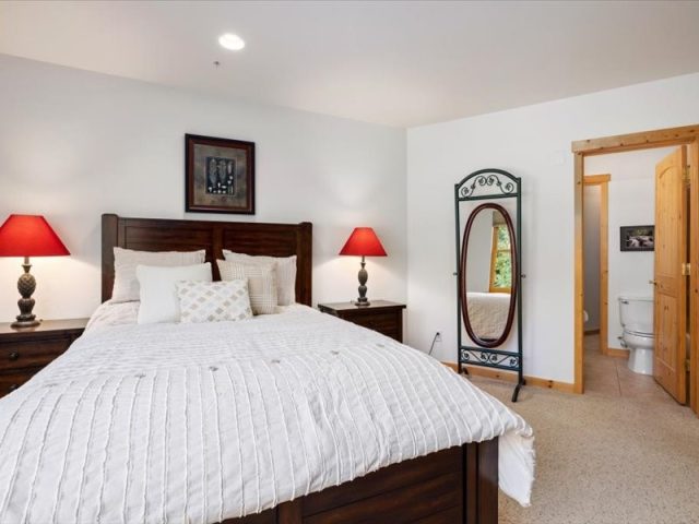 337 Streamside Lane 103 photo 11