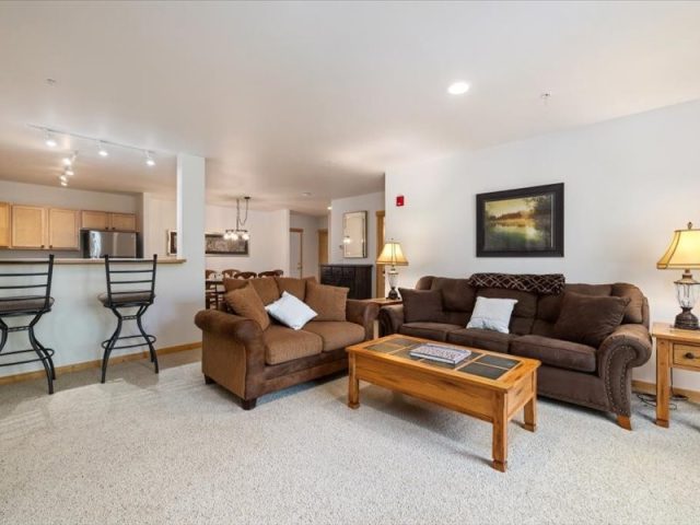 337 Streamside Lane 103 photo 3