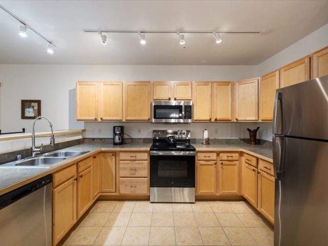 337 Streamside Lane 103 photo 9