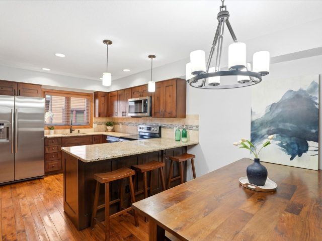 200 Primrose Path 15 photo 10