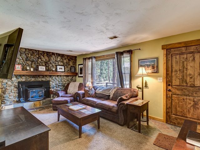 128 Starlit Lane photo 5