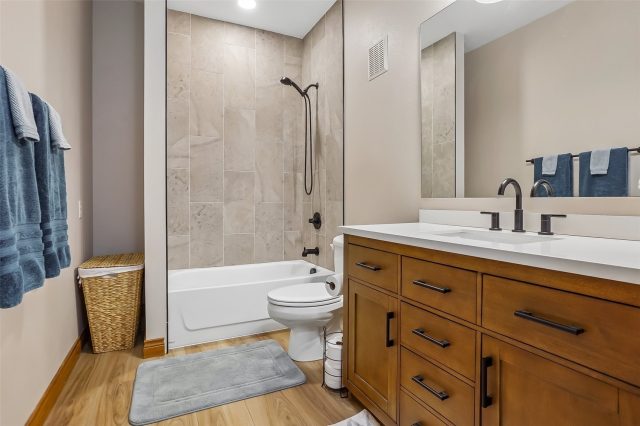 846 Blue River Parkway C3 photo 17